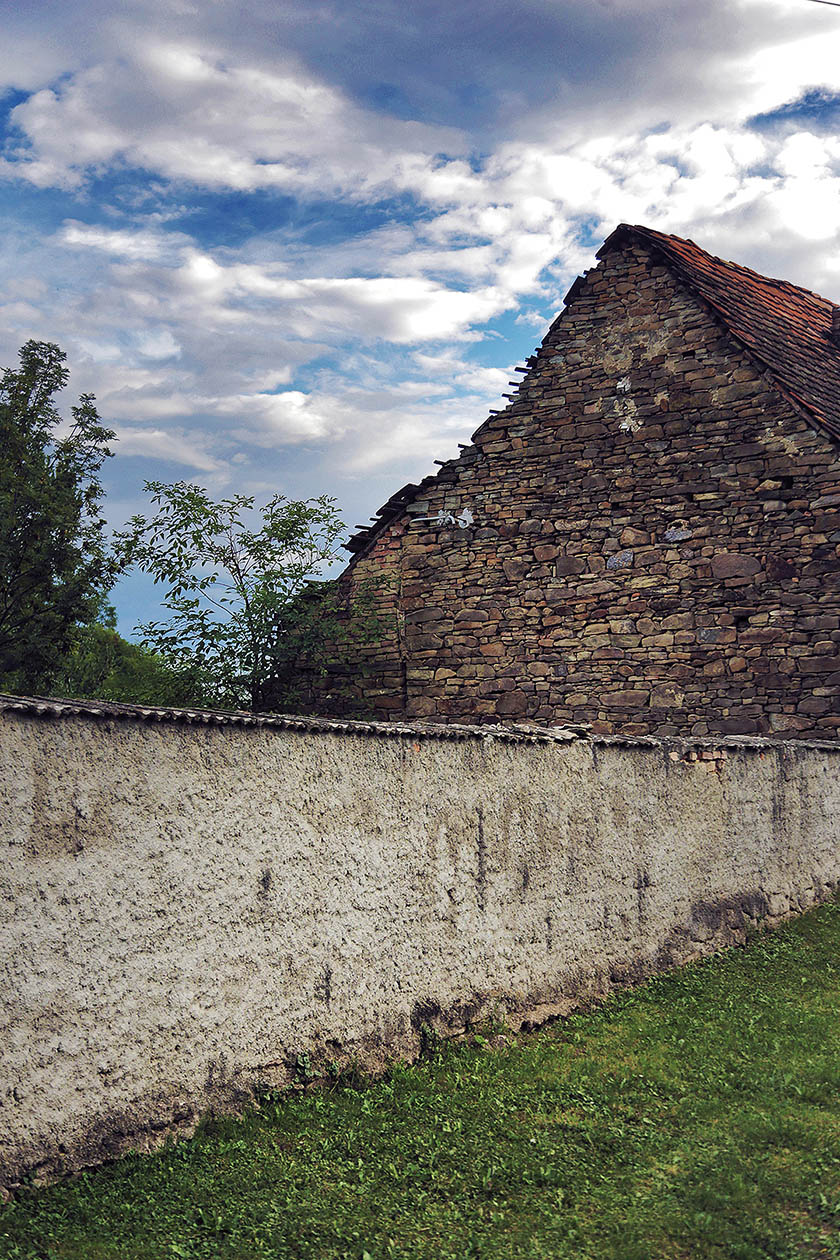 Arhitectura caselor traditionale din Cobor, Judetul Brasov