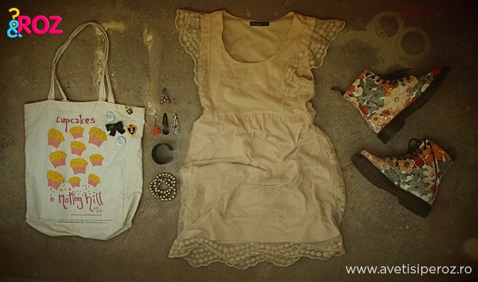 tinuta-cu-rochie-de-voal-si-bocanci