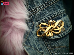 brosa-vintage-si-geaca-blugi