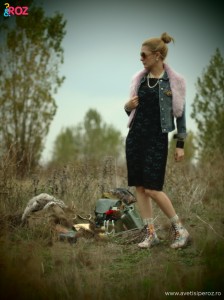 rochie-dantela-si-bocanci-dr-martens-cu-flori