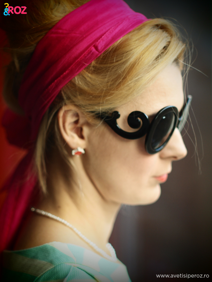  tinuta-retro-cu-accesorii-meli-melo