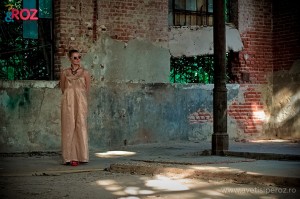 rochie aurie margiela for hm