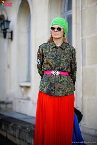 fusta plisata asos si camasa camuflaj