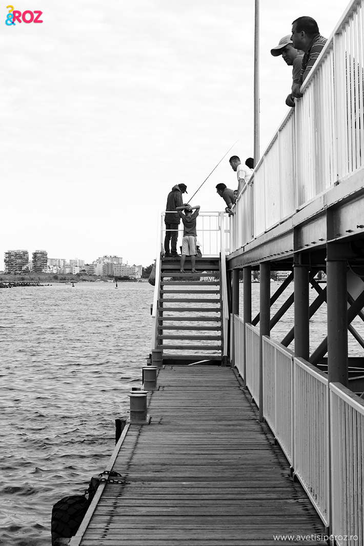 pescari pe ponton