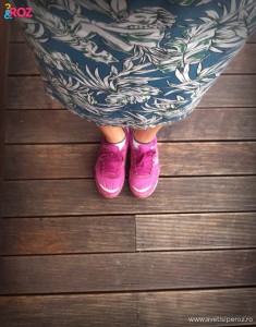 rochie zara si pantofi sport roz
