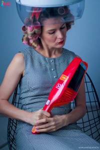 retro outfit housewife