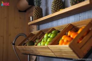 ladite pe post de rafturi
