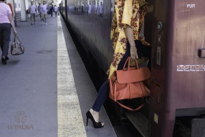 bluza alani galbena