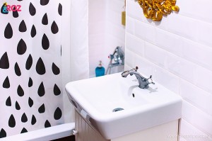 faianta alba retro baie