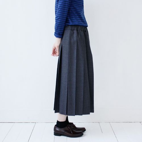 wool-pleated-skirt