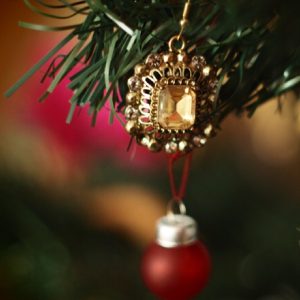 decoratii-de-craciun-din-bijuterii