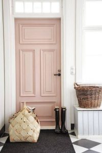 pink door