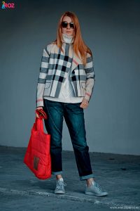 tinuta cu blugi