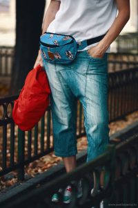 borseta si pantaloni scurti