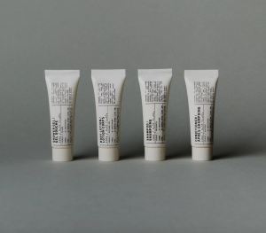 le labo travel kit