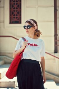 voila tshirt, sandro skirt, uniqlo x anderson bag