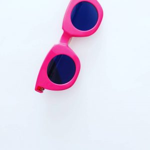 ochelari de soare roz