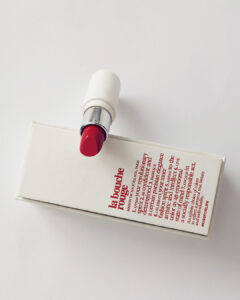 ruj rosu la bouche rouge
