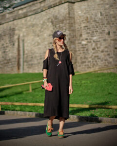 casual sneakers ootd